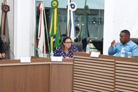 Câmara aprova direito à alimentação na escola para profissionais da educação; e criação de selo de origem para bebidas alcoólicas