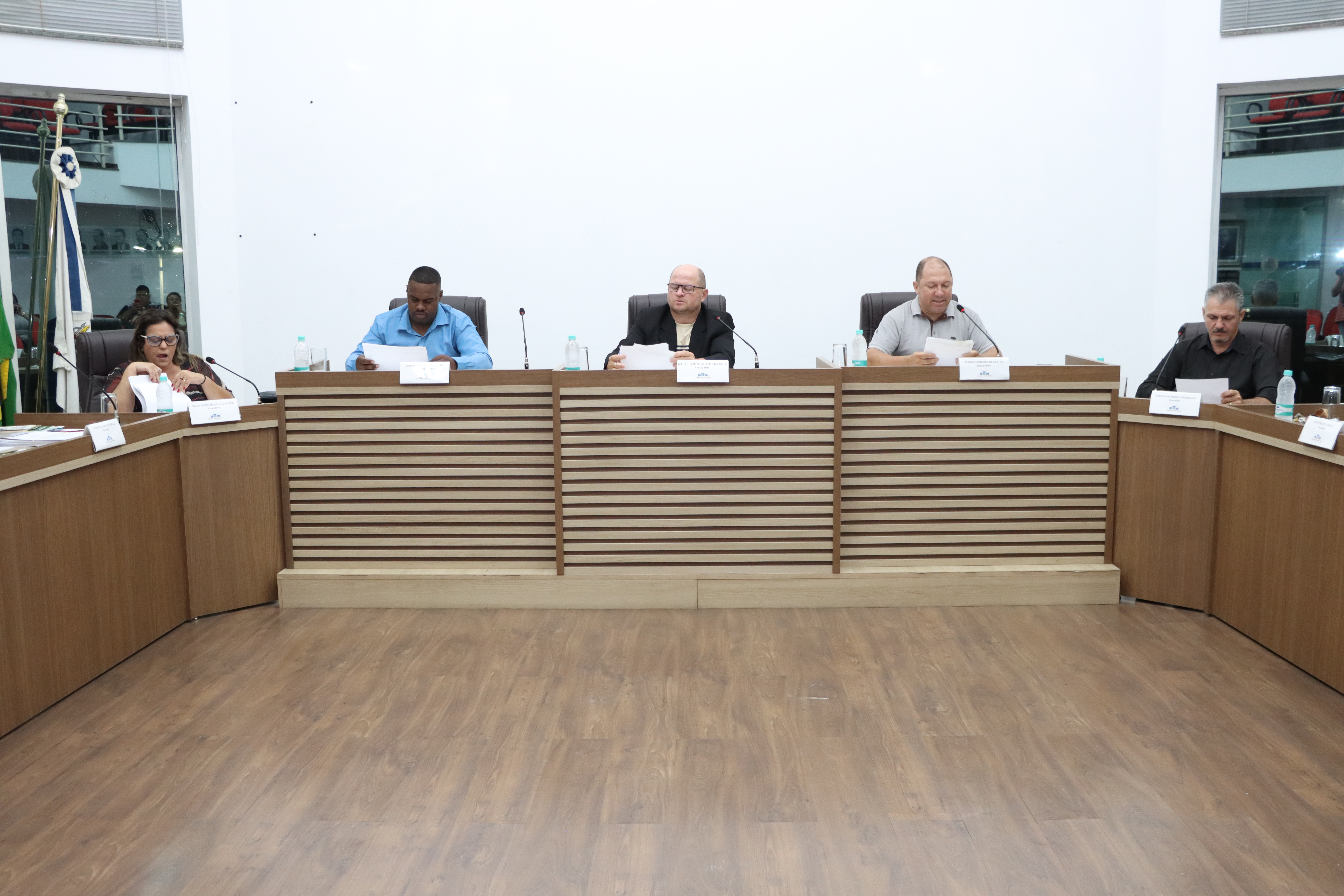 Câmara aprova quatro Projetos de Lei em 1ª sessão ordinária de dezembro