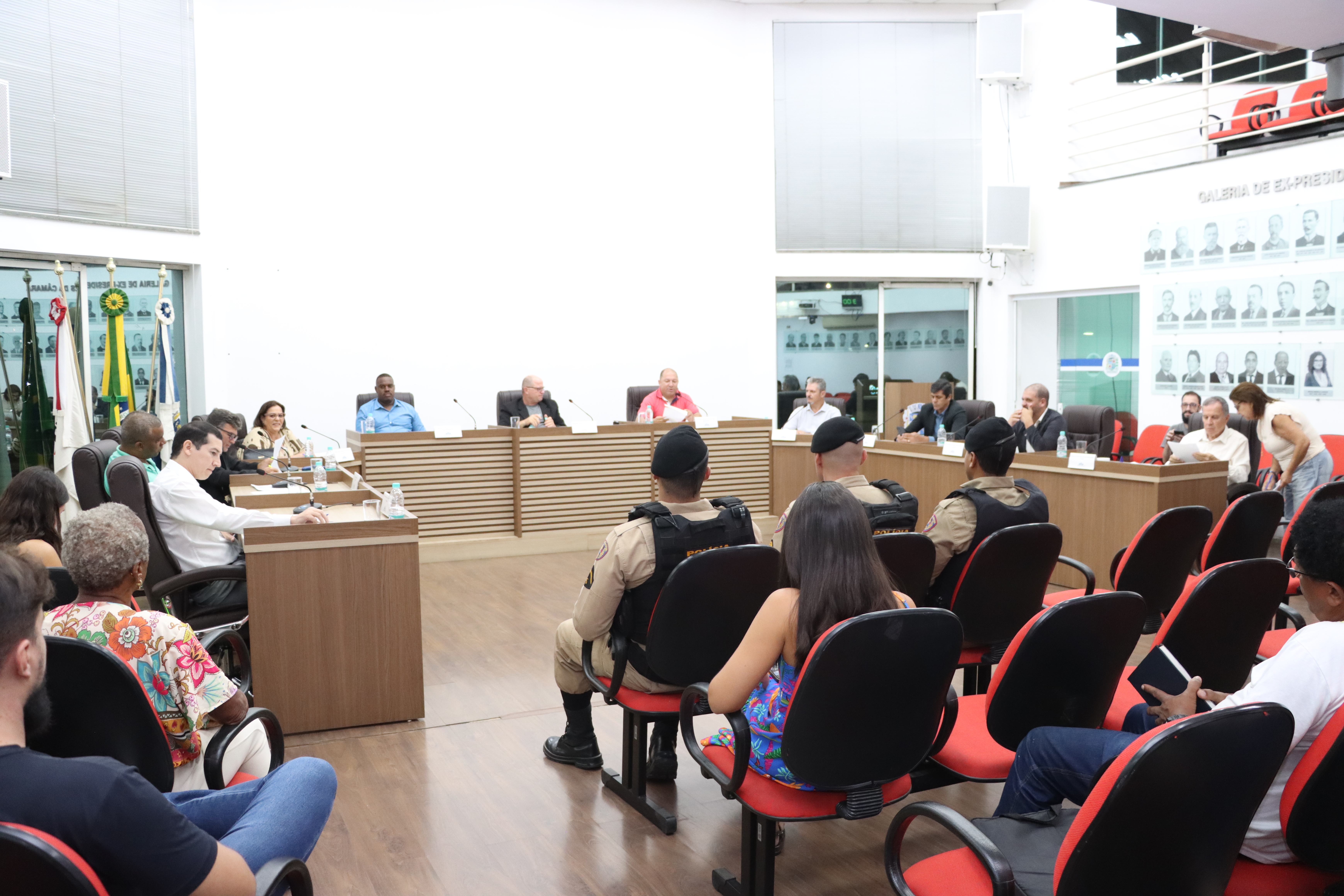 Câmara aprova três Projetos de Lei  de autoria do Legislativo em 1ª sessão ordinária do ano