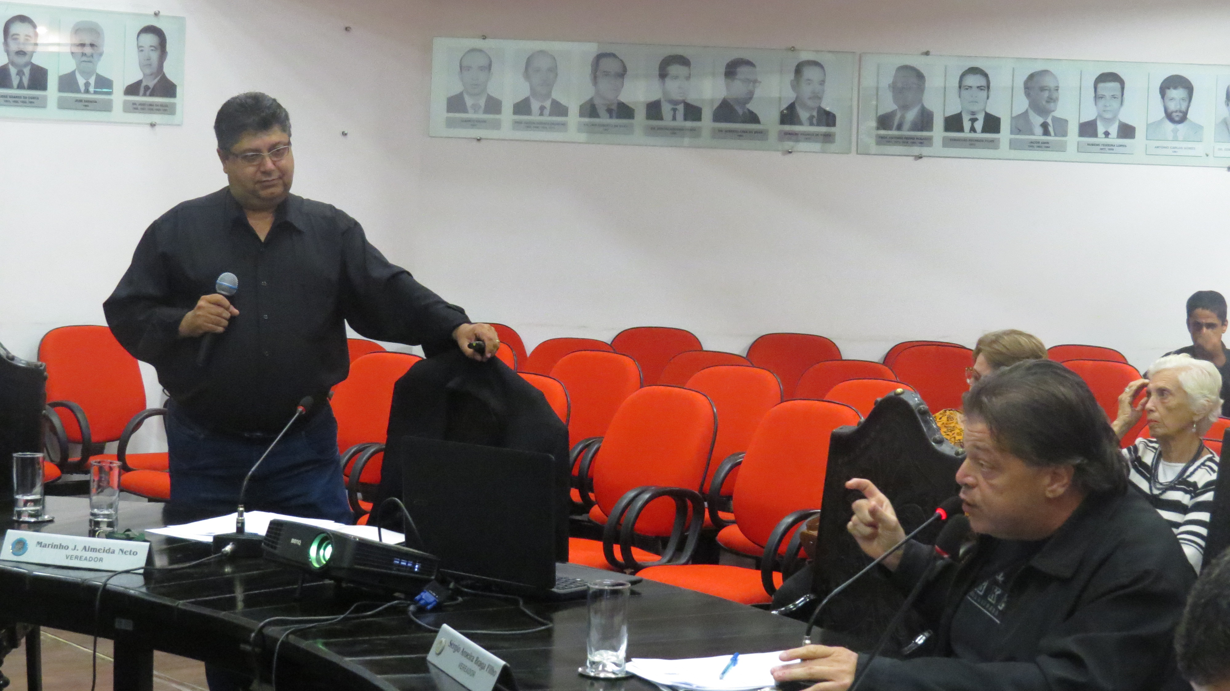 Câmara recebe Secretário Municipal de Agricultura  e Meio Ambiente para esclarecimentos