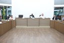 Plenário recebe prestação de contas do Executivo e aprova projetos do Legislativo