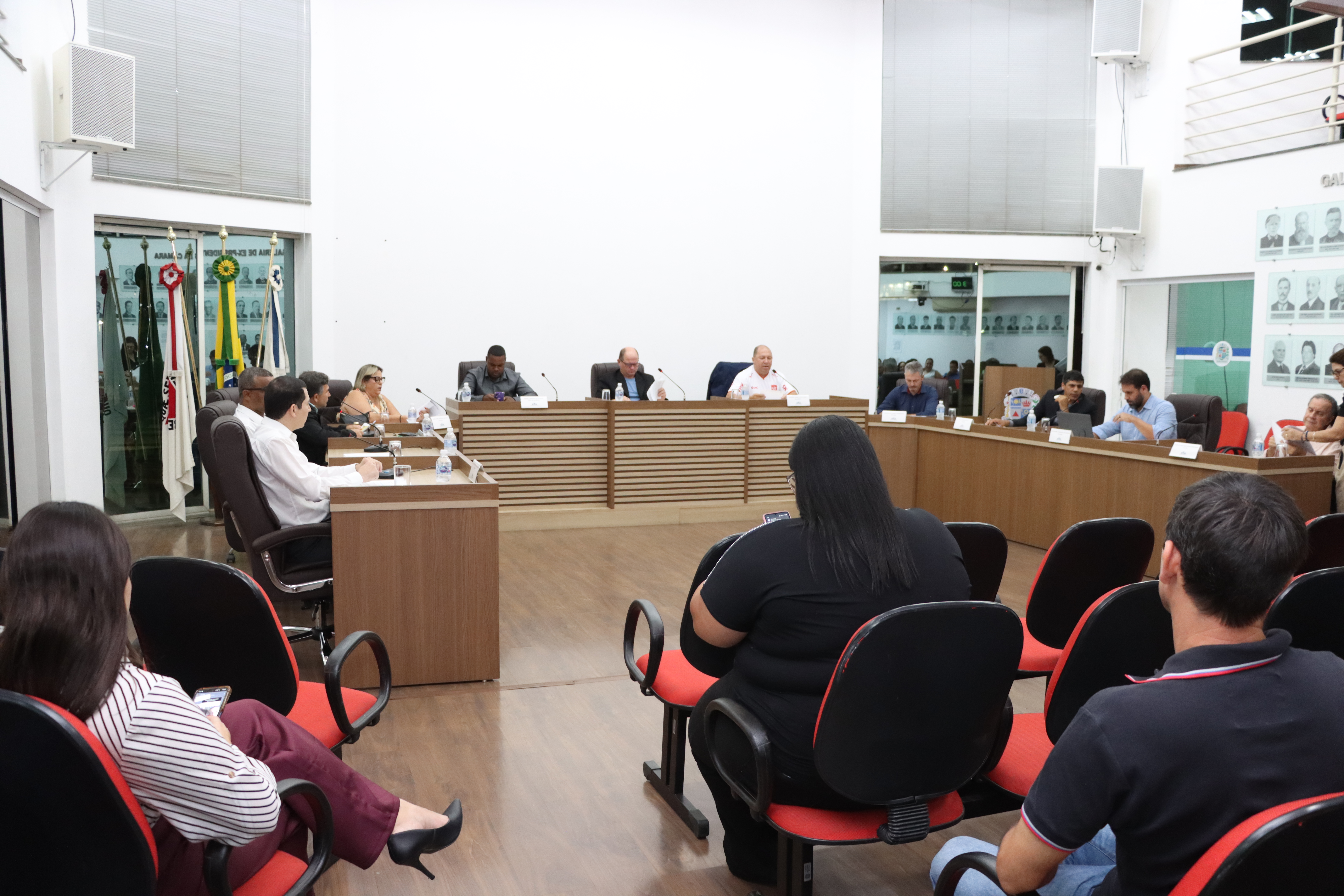 Vereadores aprovam indicações e requerimentos em terceira sessão de setembro